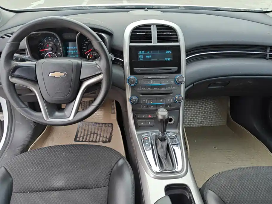 Chevrolet Malibu — миниатюра 12
