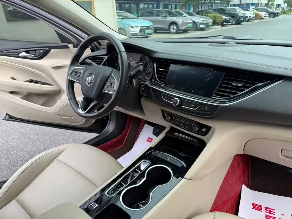 Buick Regal — миниатюра 12