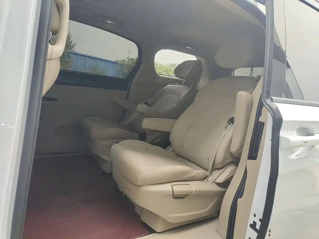 Buick GL8 Hybrid — миниатюра 17