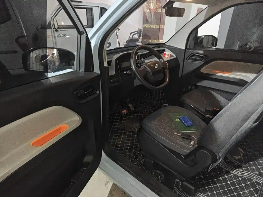 Wuling MINIEV — миниатюра 17