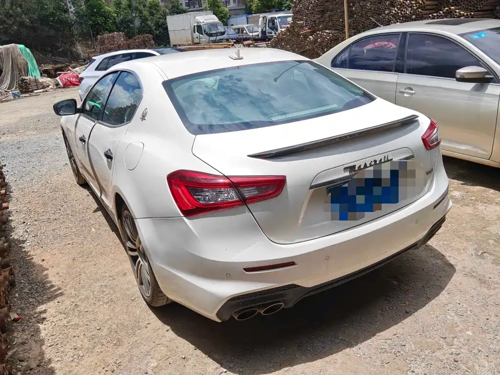 Maserati Ghibli — миниатюра 5