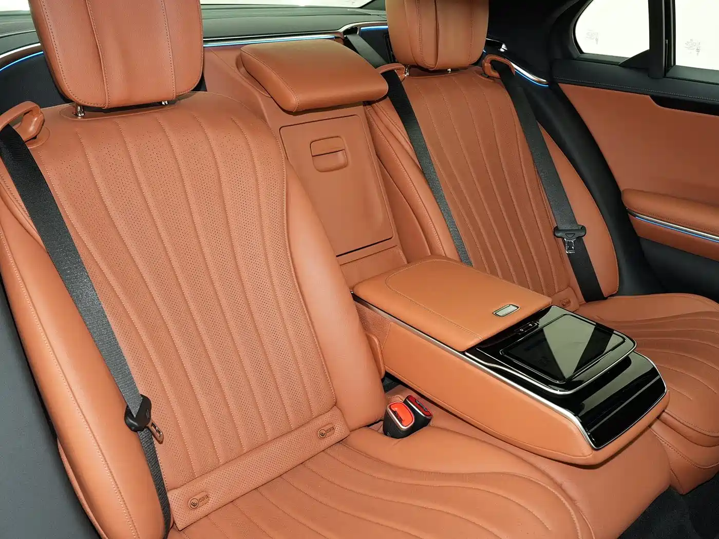 Mercedes-Benz S-class 2024 Черный из Китая, фото 4