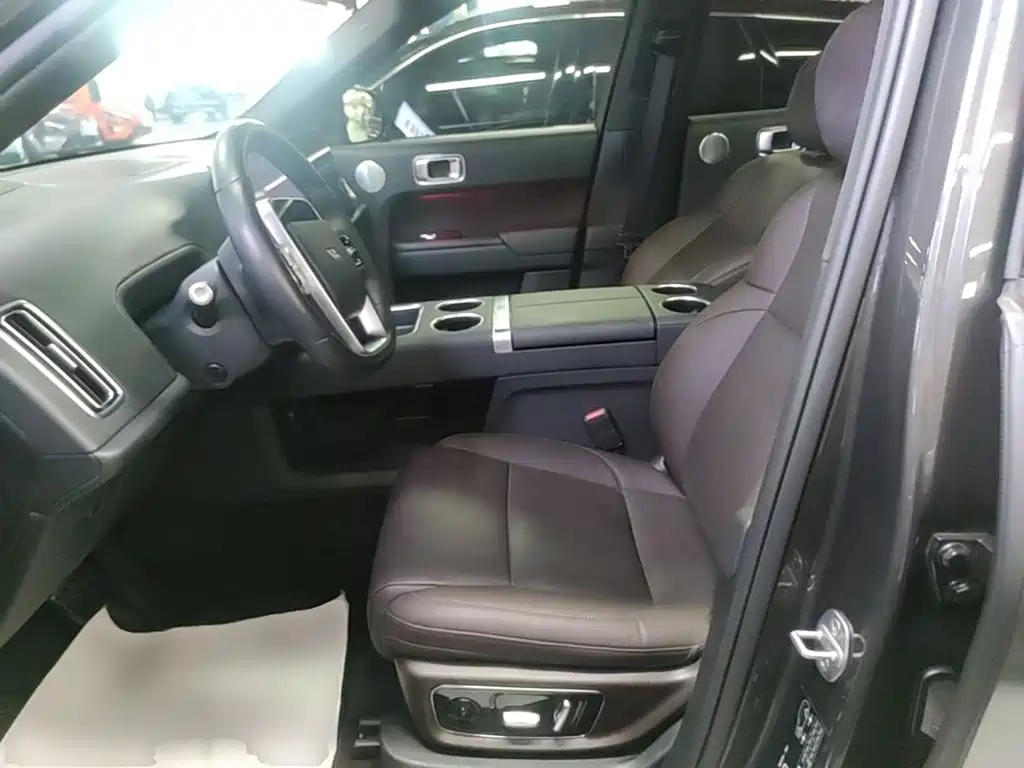 Li Auto Li L8 — миниатюра 15