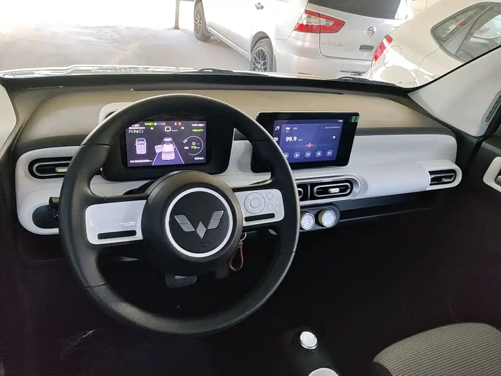 Wuling MINIEV — миниатюра 10