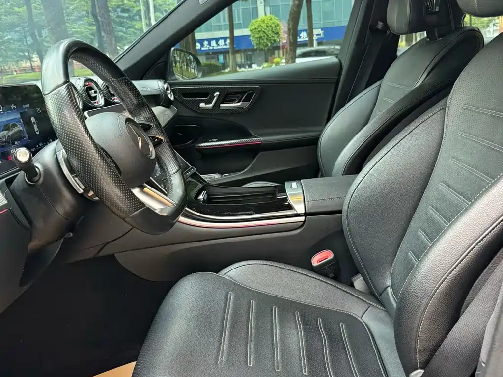 Mercedes-Benz C-Class — миниатюра 7