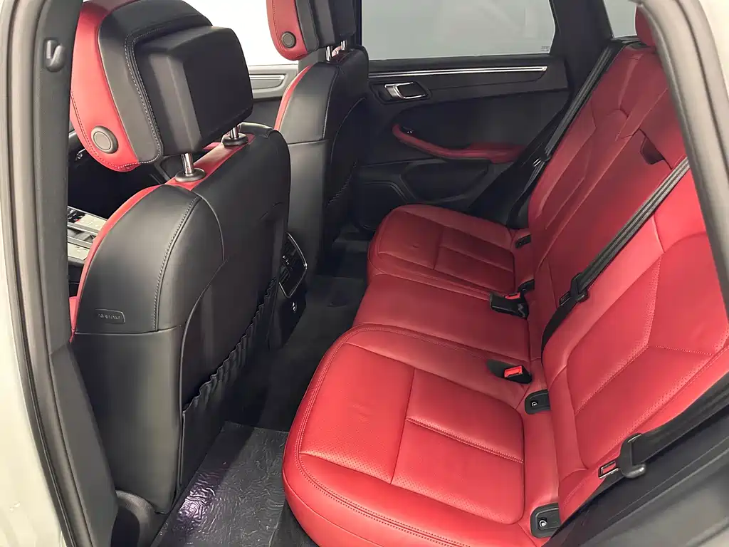 Porsche Macan — миниатюра 24
