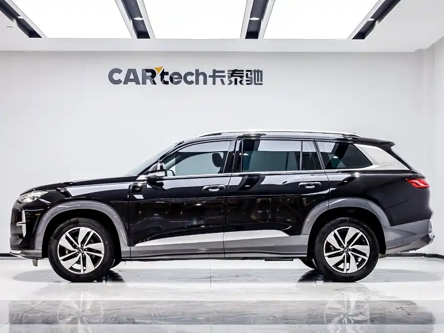 Audi Q6 — миниатюра 3