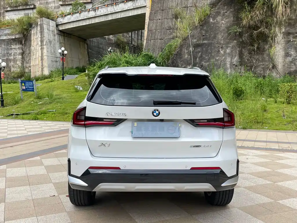 BMW X1 — миниатюра 8