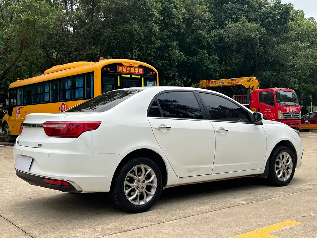 Geely Vision - фото 7