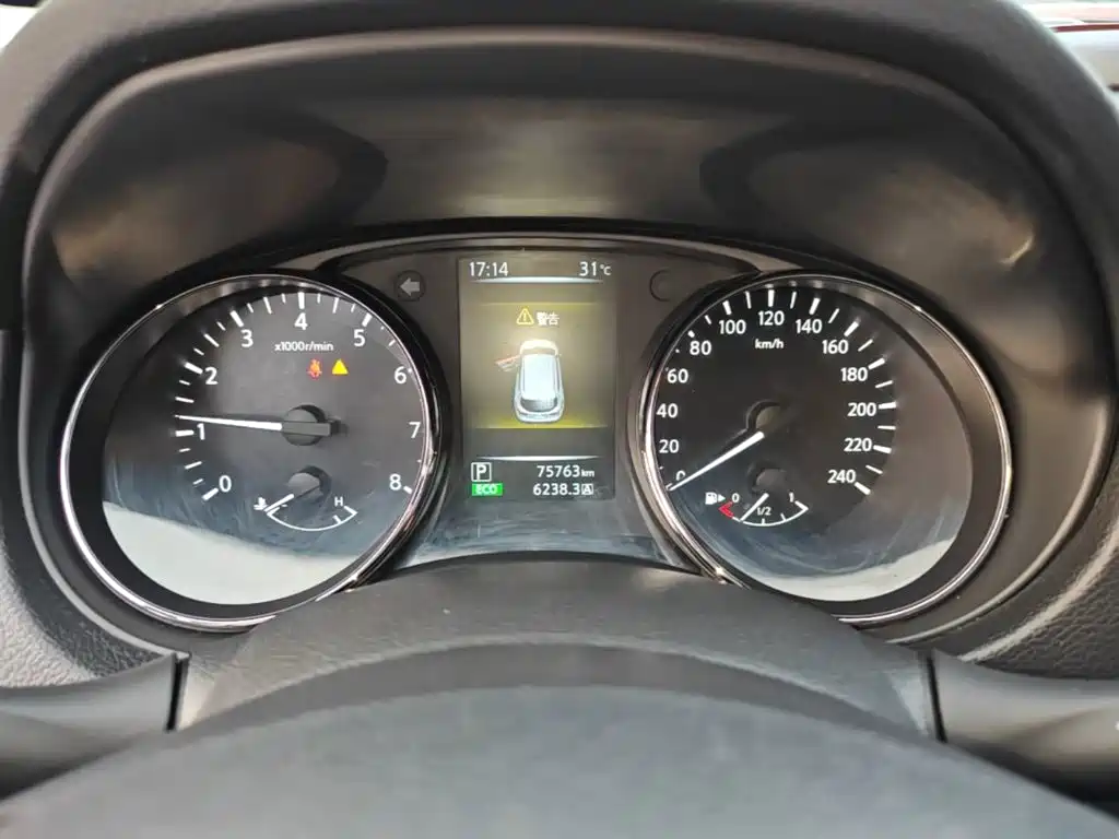 Nissan Qashqai — миниатюра 12