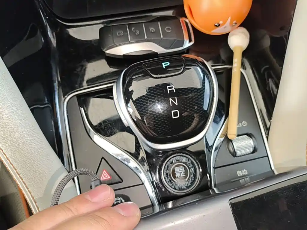 BYD PLUS New Energy — миниатюра 14