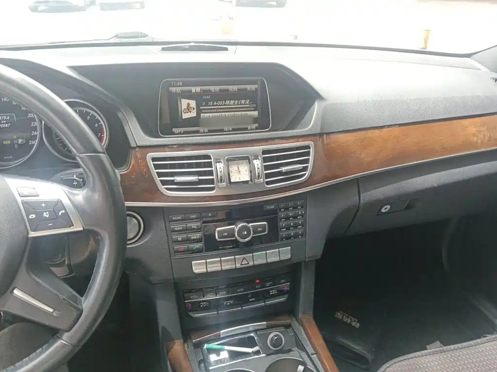 Mercedes-Benz E-Class E 2015 E 200 L