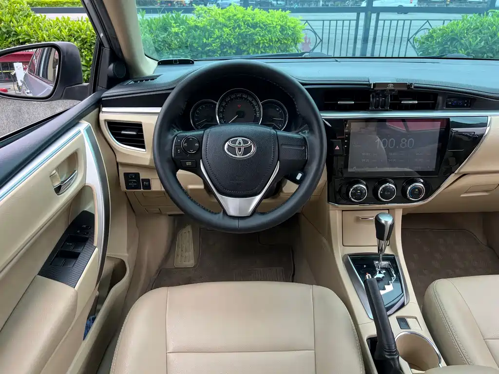 Toyota Corolla — миниатюра 10