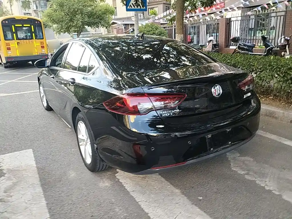 Buick Regal — миниатюра 5