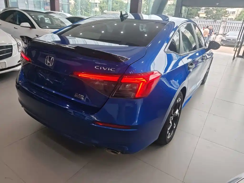 Honda Civic — миниатюра 7