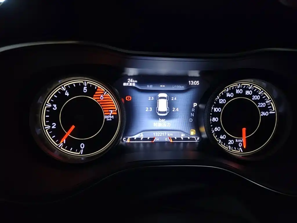 Jeep Cherokee — миниатюра 12