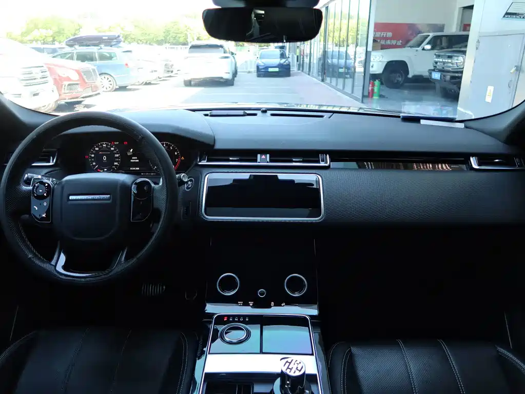 Land Rover Velar — миниатюра 7