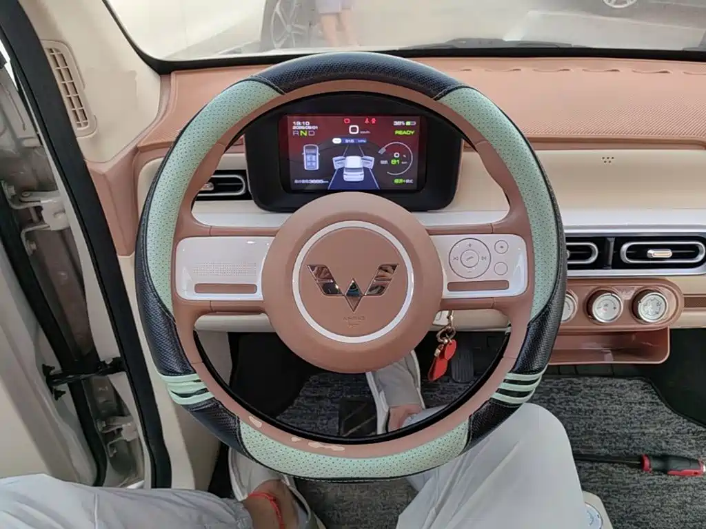 Wuling MINIEV — миниатюра 11