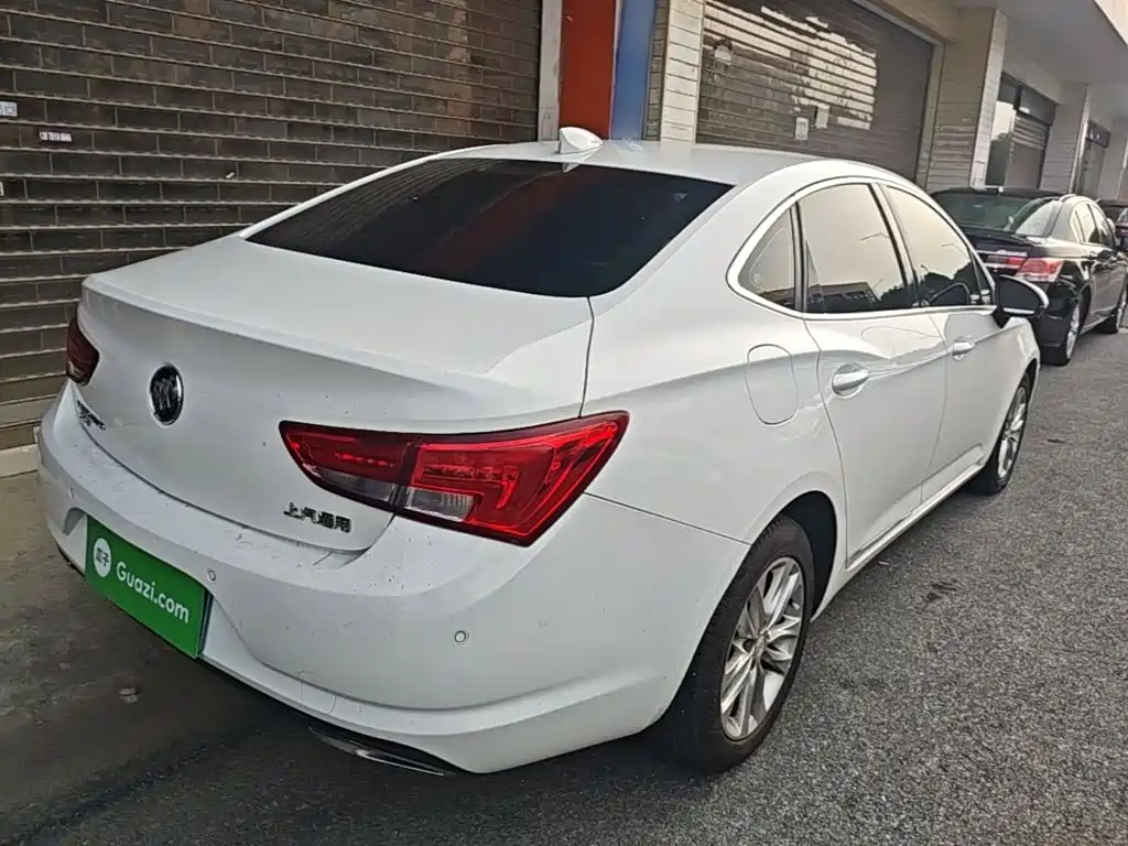 Buick Verano — миниатюра 7
