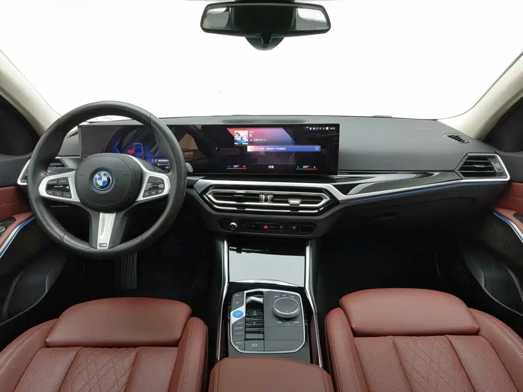 BMW i3 2022 eDrive 35 L