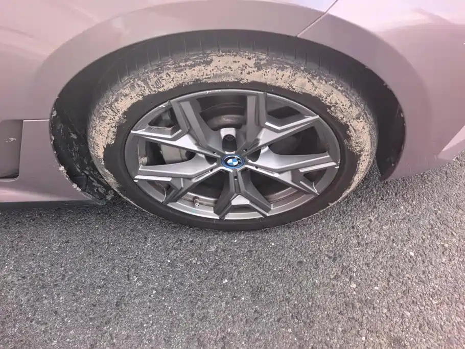 BMW i3 — миниатюра 6