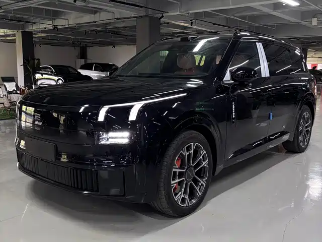 2026 Lynk & Co 900