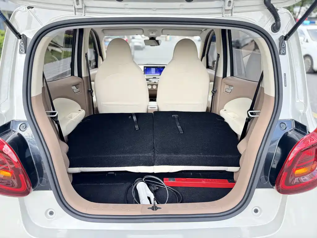 Wuling MINIEV — миниатюра 11