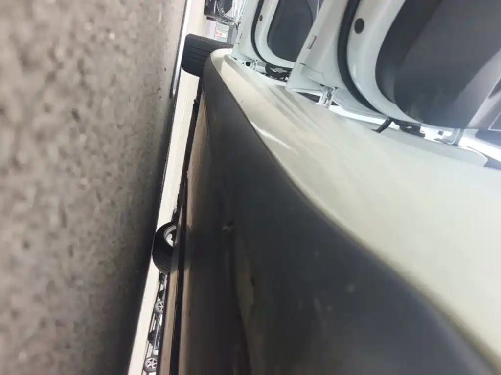 Tesla Model 3 — миниатюра 22