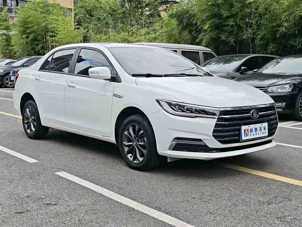 BYD Qin — миниатюра 4