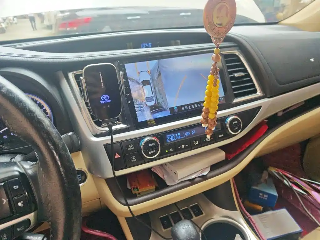 Toyota Highlander — миниатюра 6