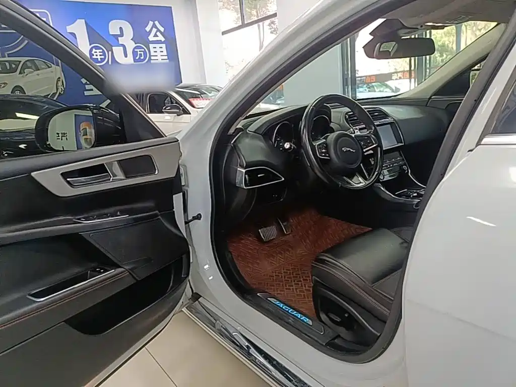Jaguar XEL — миниатюра 16