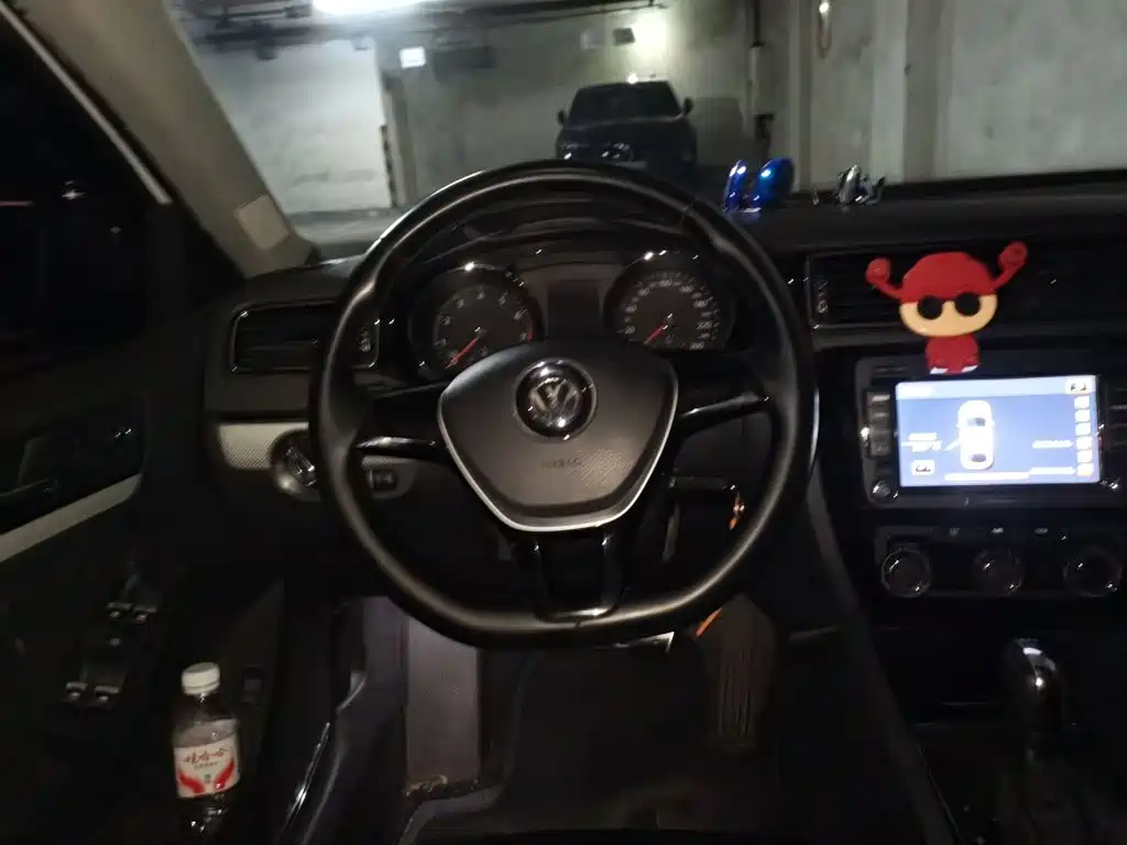 Volkswagen Sagitar — миниатюра 3