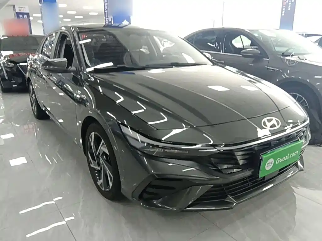Hyundai Elantra — миниатюра 4