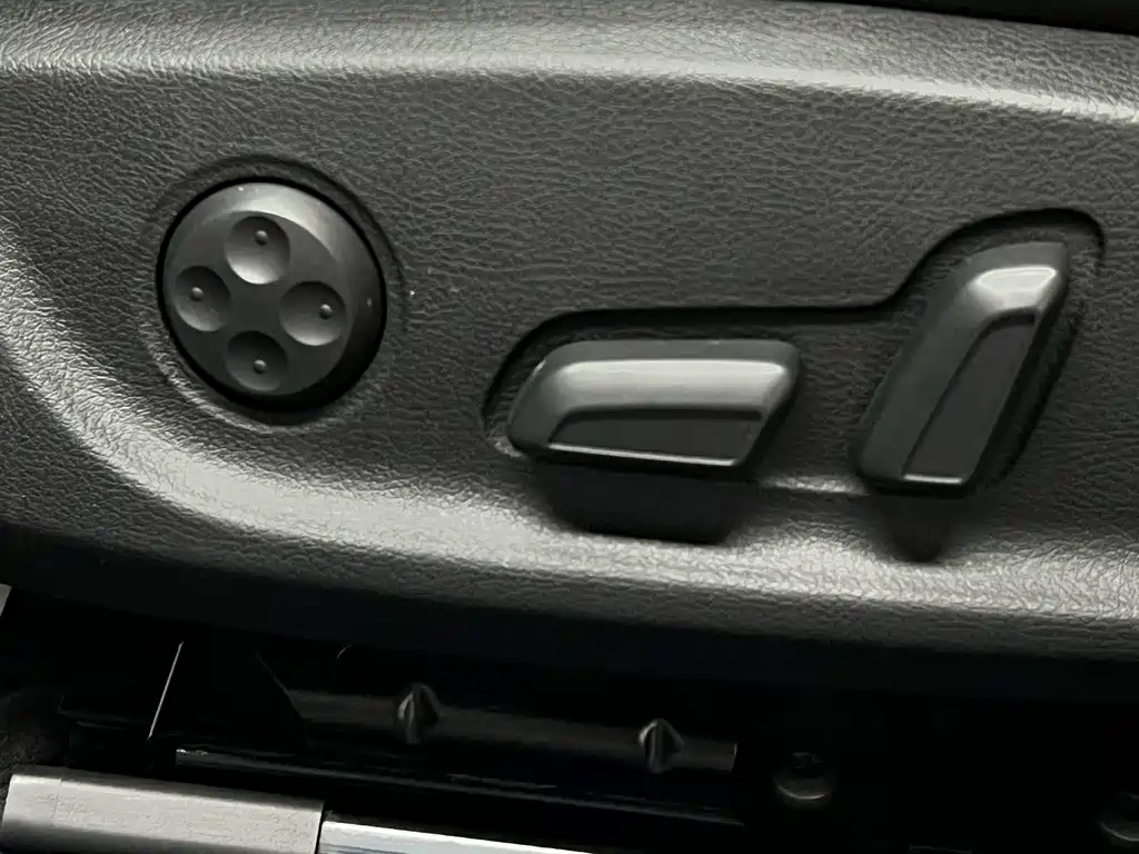 Audi A4L — миниатюра 37