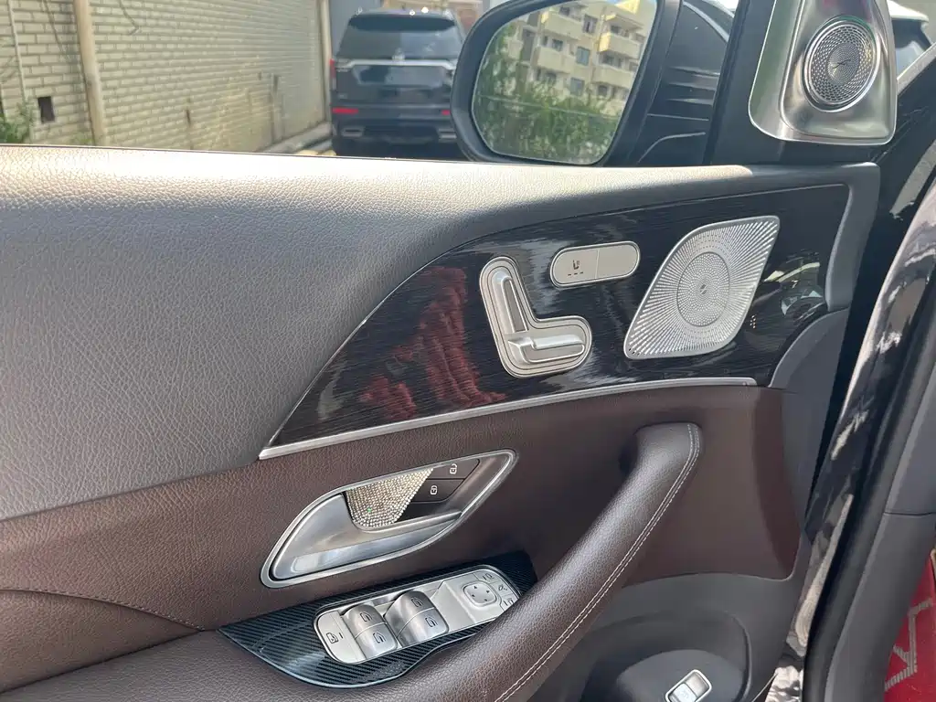 Mercedes-Benz GLE (Import) — миниатюра 3