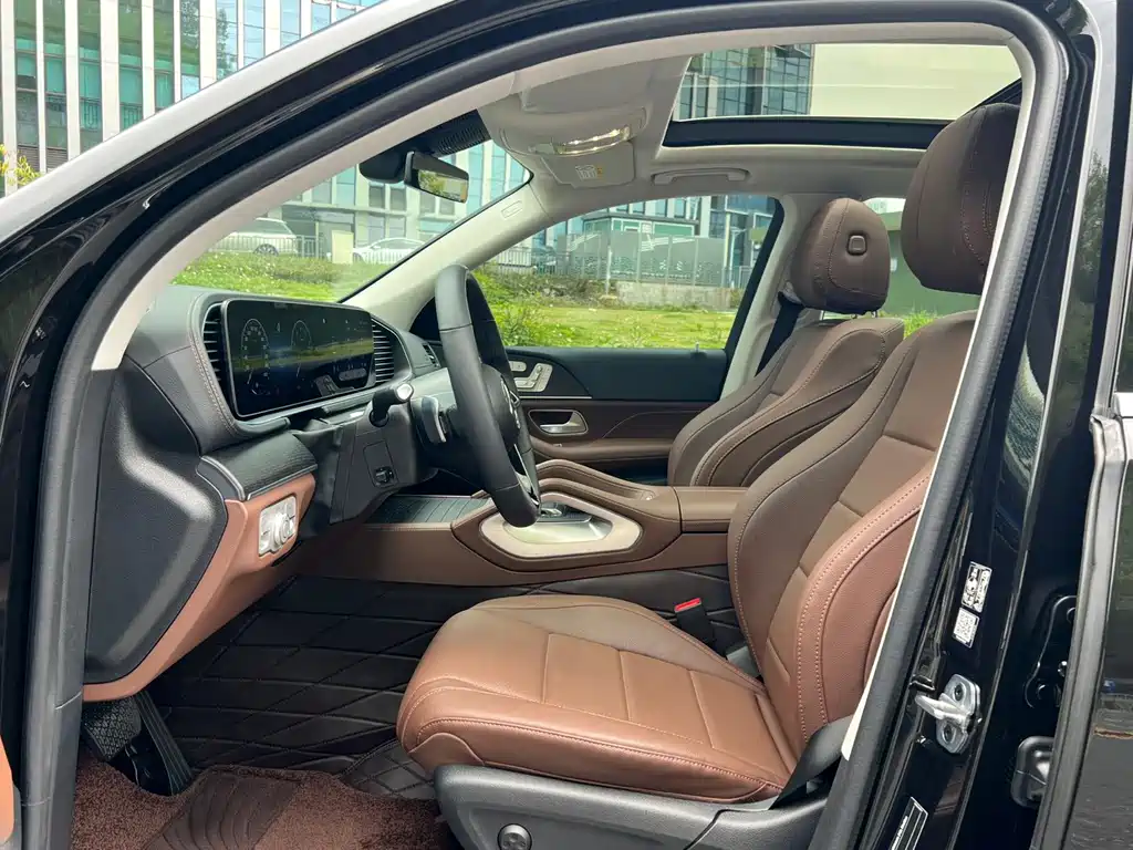 Mercedes-Benz GLE (Import) — миниатюра 4