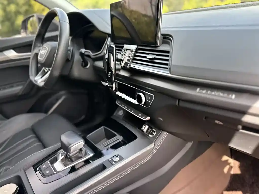 Audi Q5L 2022 40T Luxury