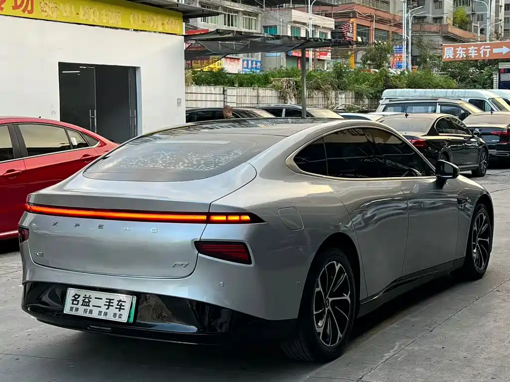 XPeng P7 — миниатюра 4