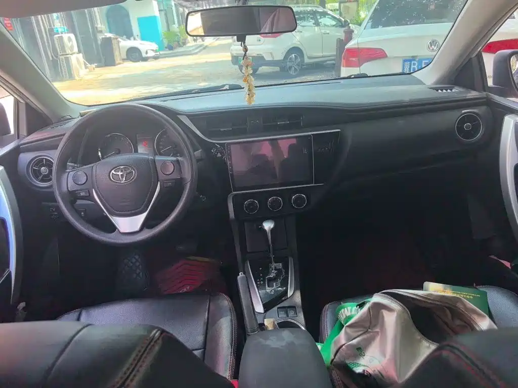 Toyota Corolla — миниатюра 5