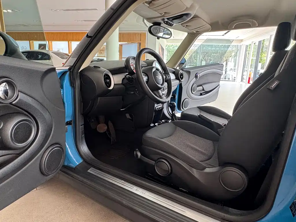 MINI Mini Clubman — миниатюра 11