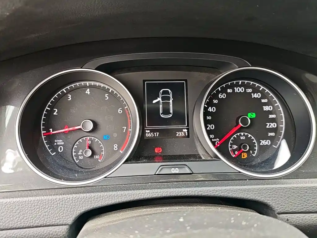 Volkswagen Golf — миниатюра 12