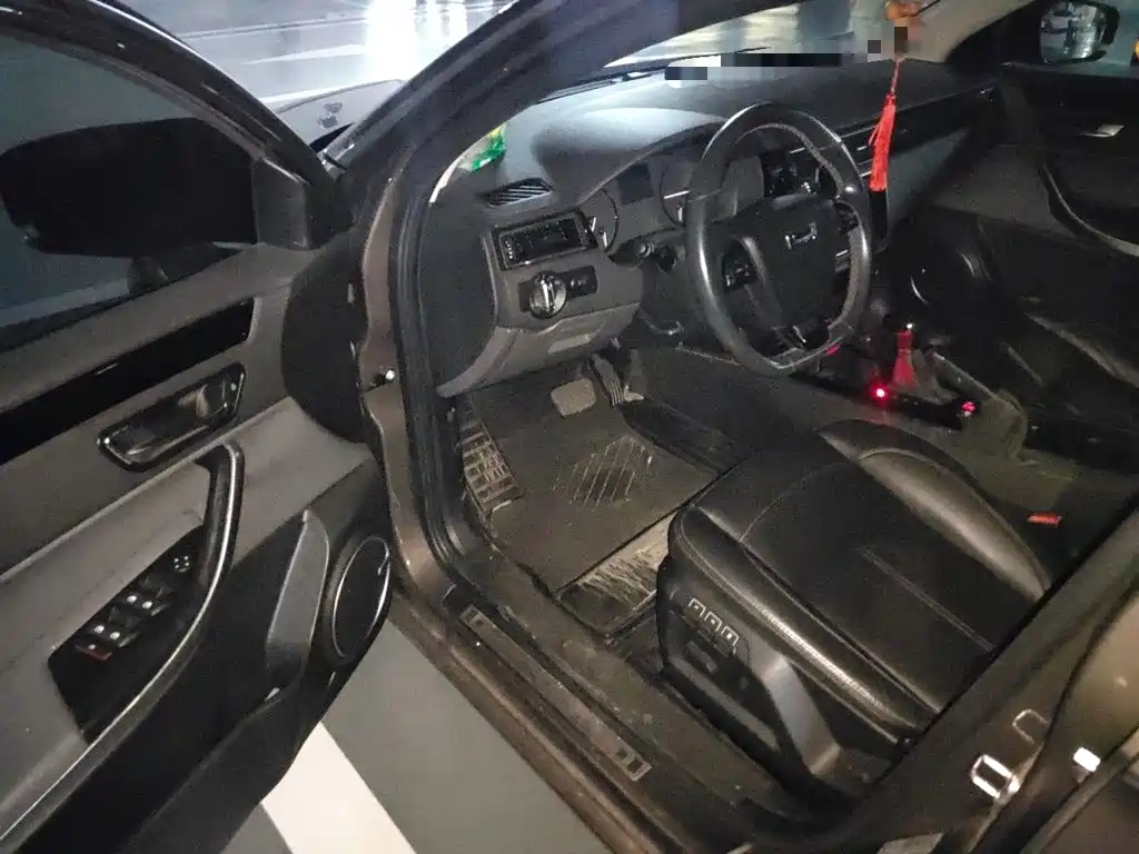 Qoros Qoros 3 — миниатюра 17