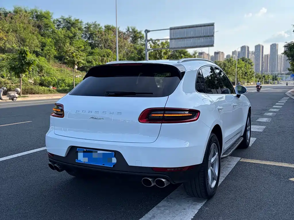 Porsche Macan 2016 Macan 2.0T
