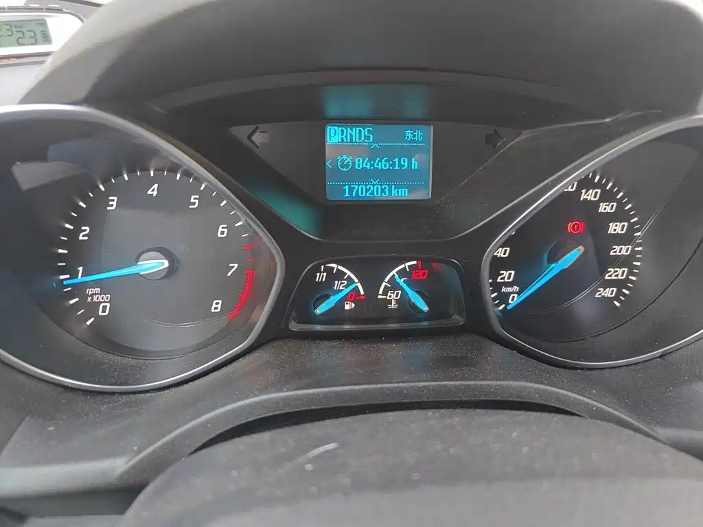 Ford Kuga — миниатюра 7