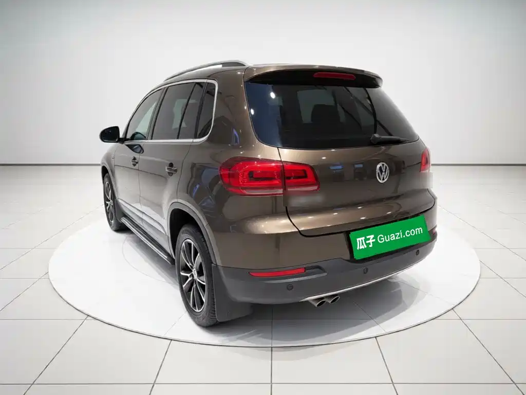 Volkswagen Tiguan — миниатюра 4