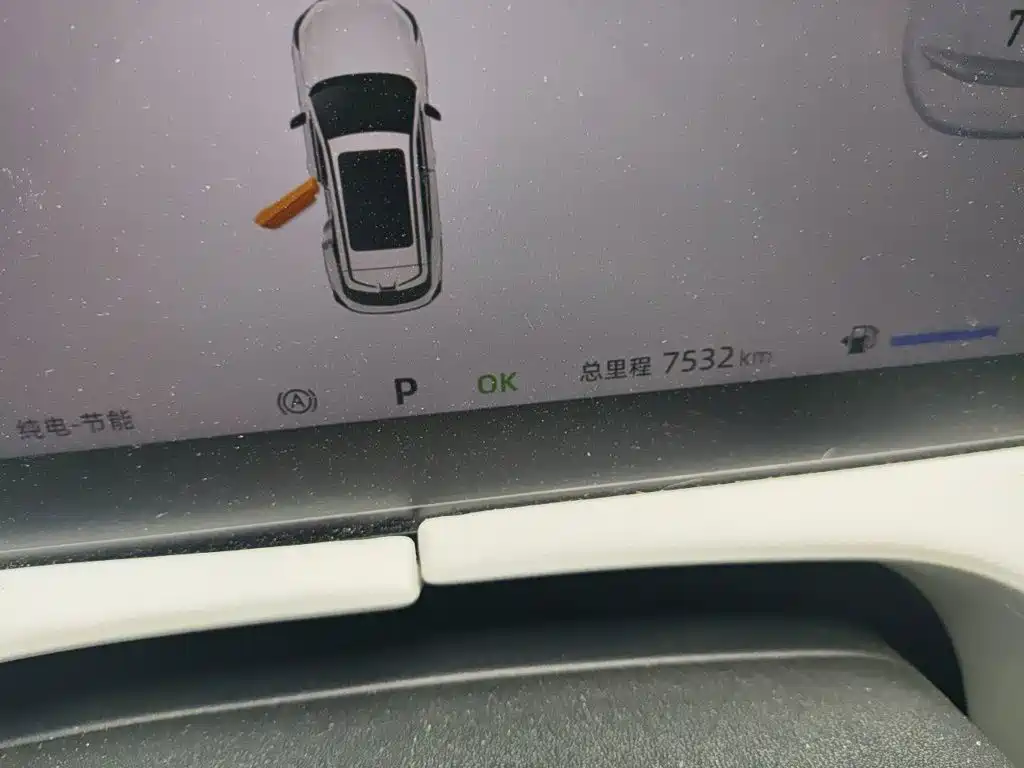 Changan UNI-Z New Energy — миниатюра 8