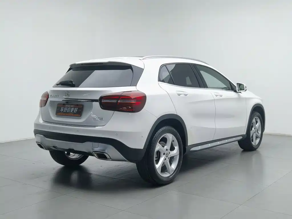 Mercedes-Benz GLA — миниатюра 2