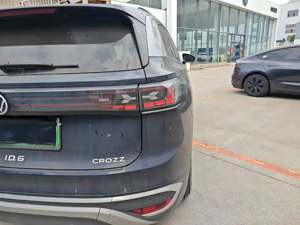 Volkswagen ID.6 Crozz — миниатюра 8