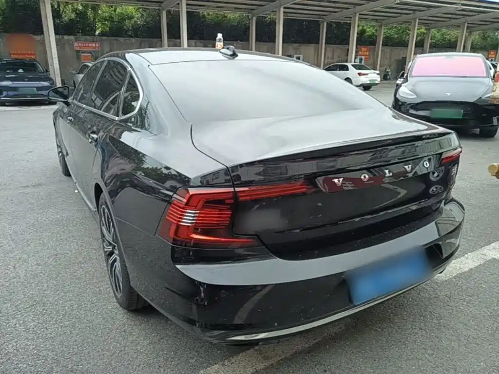 Volvo S90 — миниатюра 5