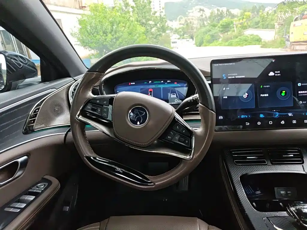BYD Han — миниатюра 11
